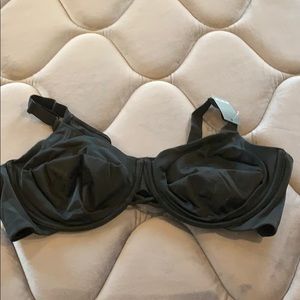 NWT Baxk Smoothing Bra
